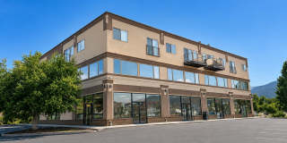 500 Red Table Apartments Gallery 1