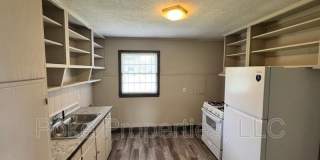 3529 Greinwich Boulevard Gallery 3