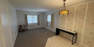 1050 E Sample Road Gallery 4
