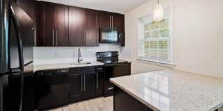 Newtonian Gardens Apartments Gallery 2