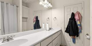 5 bed 4 bath near campus! Gallery 15
