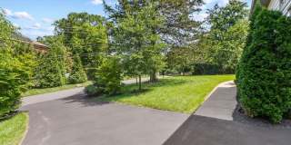 1513 OAKVIEW Drive Gallery 8