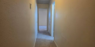 Cute 4 bedroom home in Shawnee Gallery 21