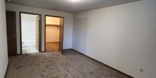 273 N. Chicago Ave Gallery 11