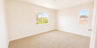 Spacious 5 (or 6) Bedroom House with attached ADU in Winchester for Rent Gallery 33