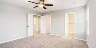 Gorgeous 4 Bedroom in Blue Springs, MO Gallery 7