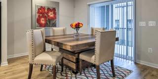 Luxury 3BR/2.5BA Condo w/ Balcony and Rooftop Terrace & Garage – Walk to One Loudoun Luxury 3BR/2.5BA Condo w/ Balcony and Rooftop Terrace & Garage – Walk to One Loudoun Gallery 11