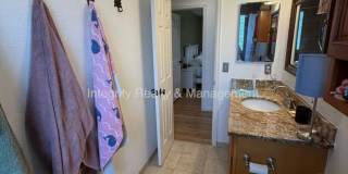 4 Bed/3.5 Bath, 3306 Sqft - 10074 E Lake Dr. Gallery 33