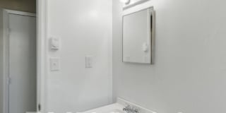 2421 Courtney Ave Gallery 12