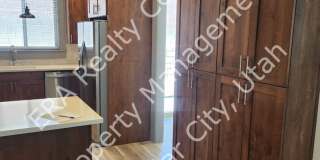 Move-in Bonus! 2 Bed, 2 bath + Office or Den. Gallery 6
