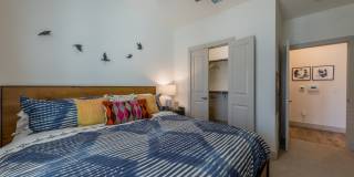 Lenox SoCo Gallery 7