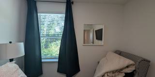 Room in 3 Bedroom Home at North Mills Rd Gallery 21