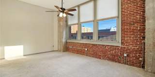 1627 Locust Street Gallery 22