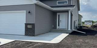 4 Bed 2 Bath Single Family Home Gallery 1