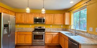 Spacious4bd home with Loft - Beautiful Folsom Neighborhood Spacious4bd home with Loft - Beautiful Folsom Neighborhood Gallery 8