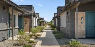 Elux at McQueen Gallery 7