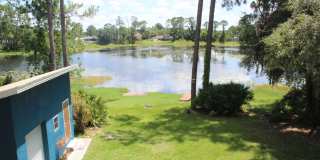Beautiful 2 bedroom Lakefront Home Gallery 47