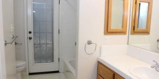 Spacious 4 Bed / 2 Bath Home with Pool & Fireplace in Northwest Bakersfield (93312) Gallery 11