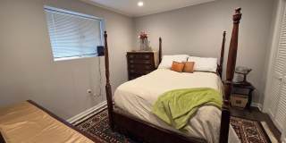 7009 LAMP POST unit: B Gallery 11