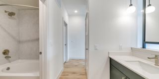 Burnett Lofts Gallery 15