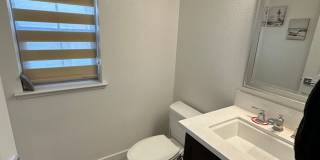 Beautiful 3 Bedroom, 2.5 Bath Mountain House Home. Gallery 13
