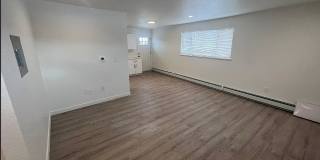Beautiful 2 Bed Apartment with Reserved Parking Spots Beautiful 2 Bed Apartment with Reserved Parking Spots Gallery 19