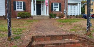 2026-2027 Year 619 Cabell Ave 10 Bedroom / 5 Bath Gallery 4