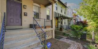 Great 3 Bedroom 2 Bath Renovated townhome in H St corridor Gallery 3