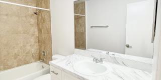 2552 W Bird St Gallery 23