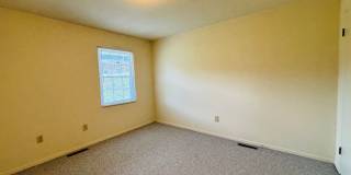 2 Bedroom, 1.5 Bath Townhouse Gallery 16