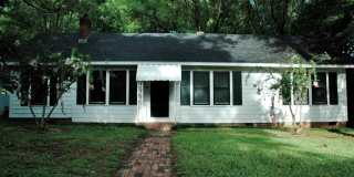 Perfect 3 Bedroom, 2 Bathroom House -- Walk to UF! Gallery 1