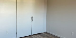 22 ELLIOTT ST Gallery 5
