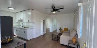 211 1/2 W. 88th Pl. 211 1/2 W. 88th Pl. Gallery 1