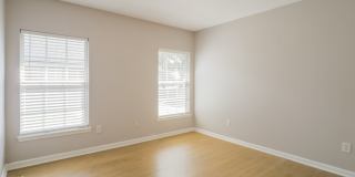 101 Nottingham Drive East Gallery 9