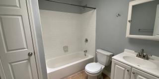 Spacious 4 Bedroom Home Gallery 26