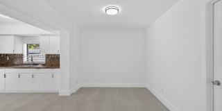 17150 NE 18th Ave Gallery 24