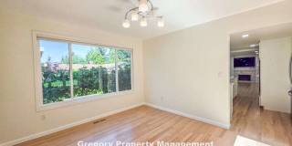 11204 NE 58th Pl Gallery 8