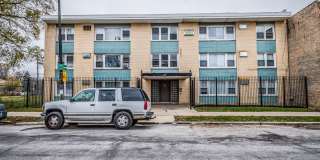 410 E 107th St Gallery 12