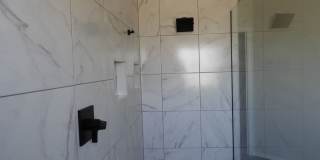 5 bedroom 3 bath Gallery 32