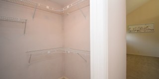 Bright Holladay 4 Bed Home – High Ceilings in Prime Location!! Gallery 16