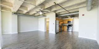 230 West Alabama Apartments Gallery 26