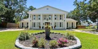 2421 S Shore Drive Gallery 1