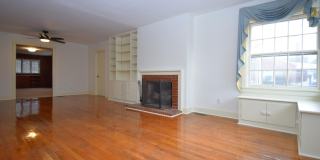 482 Snow Hill Street Gallery 7