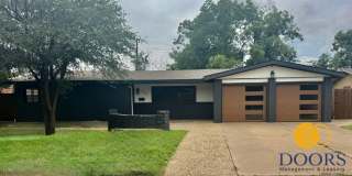 Beautifully Updated 3/2/2 with Open Concept and Tons of Storage! Beautifully Updated 3/2/2 with Open Concept and Tons of Storage! Gallery 1