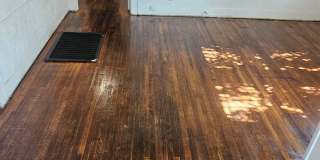 2 bed 1 bath for lease near downtown Gallery 15