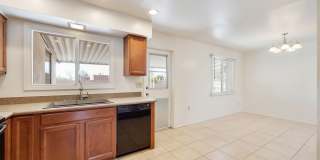 Great Location close to Old Town Scottsdale! Gallery 33