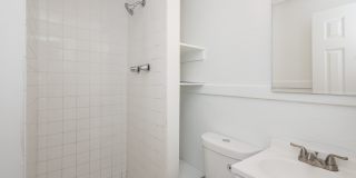 1325 Corona Gallery 7