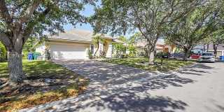 1574 NW 103rd Ter Gallery 1