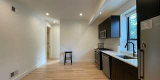 527 Monroe Street Gallery 5