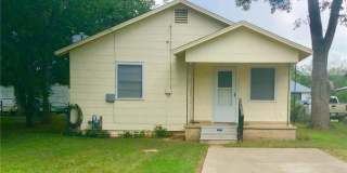 406 N Broadway Street Gallery 1